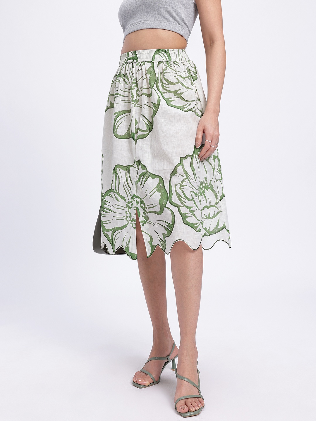 

glitchez Floral Frenzy Printed Scalloped Hem A-Line Skirt, White