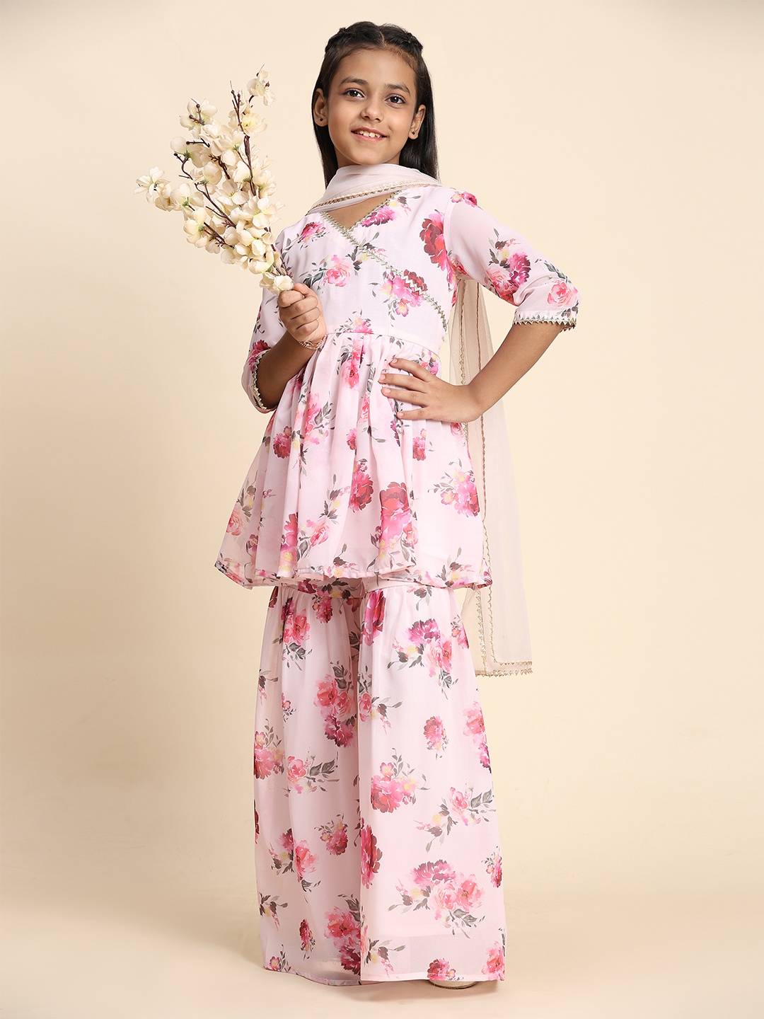 

LOOKS AND LIKES Girls Floral Printed V-Neck A-Line Kurta with Sharara & With Dupatta, Pink