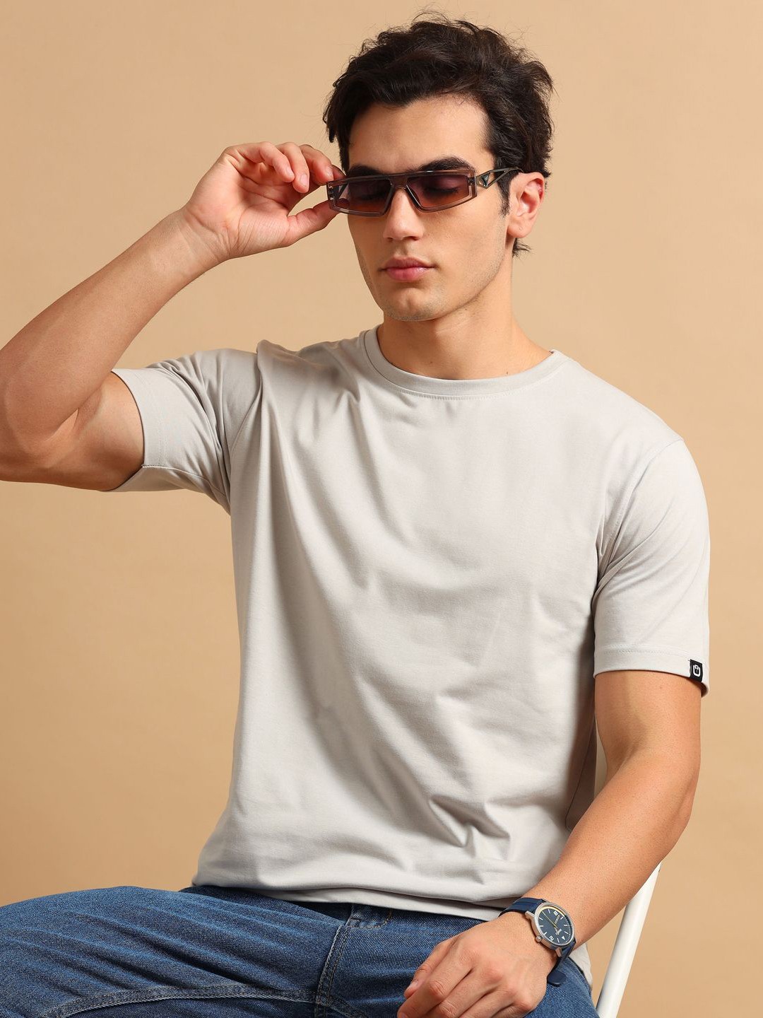 

Bushirt Men Solid Round Neck Cotton T-shirt, Grey