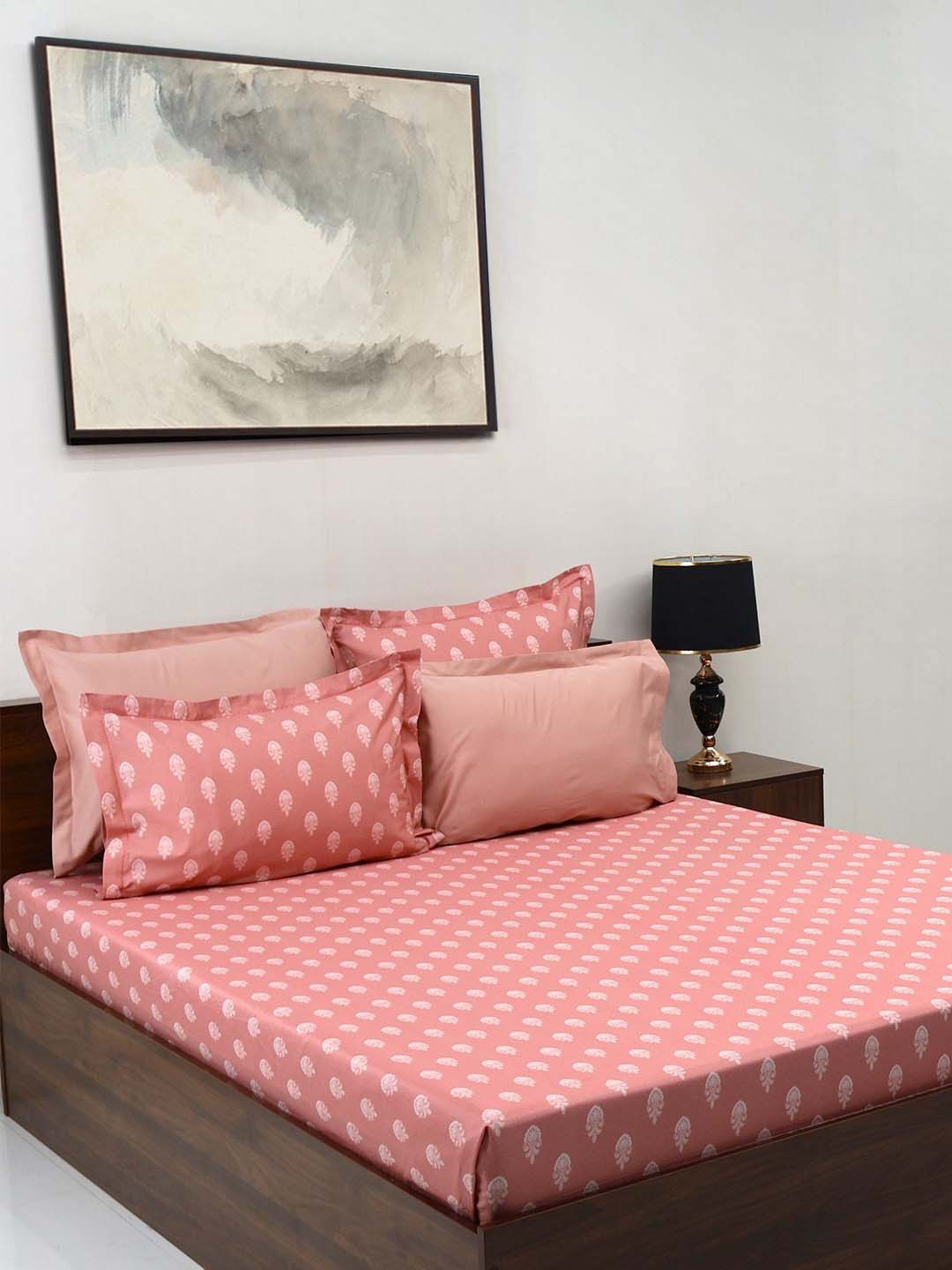

BOMBAY DYEING Rigel Living Maroon Ethnic Cotton 400 TC Super Bedsheet Set-2.74 m X 2.74 m