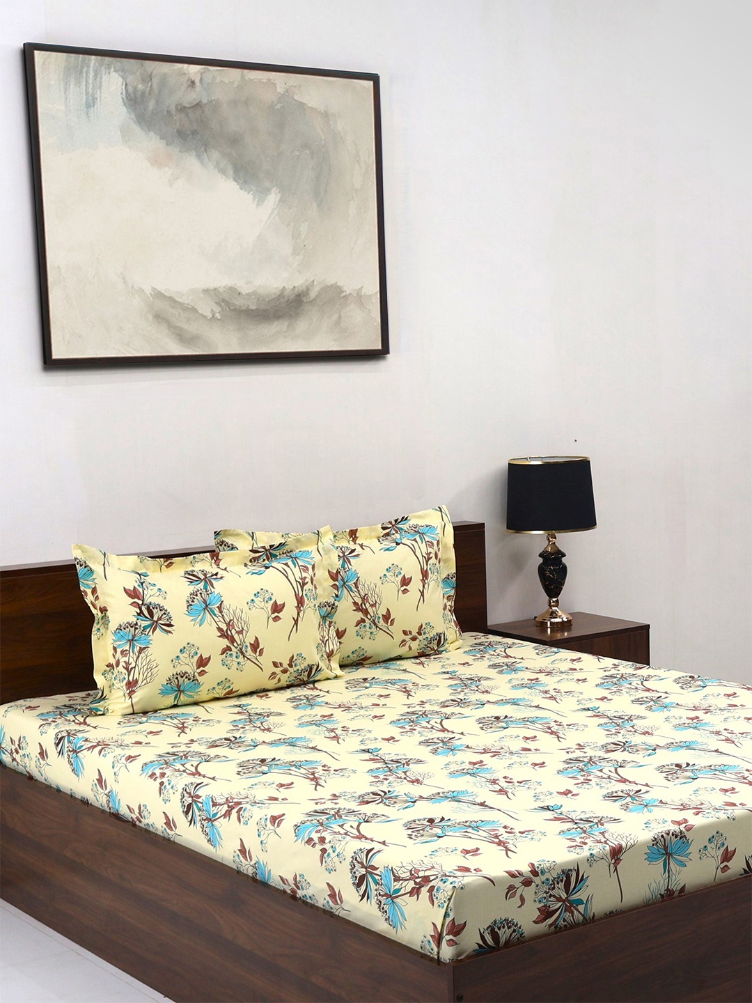 

BOMBAY DYEING Brown Floral Cotton 140 TC Double Queen Bedsheet Set-2.28 m X 2.54 m