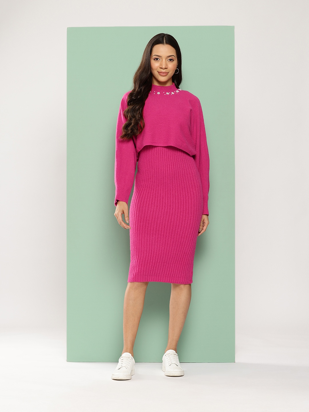 

BROOWL Woollen Bodycon Dress With Top, Pink