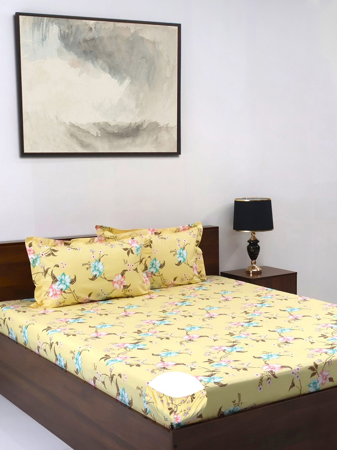

BOMBAY DYEING Allure Mustard Floral Cotton 144TC Queen Bedsheet Set-1.52 mX1.98 mX 30 cm