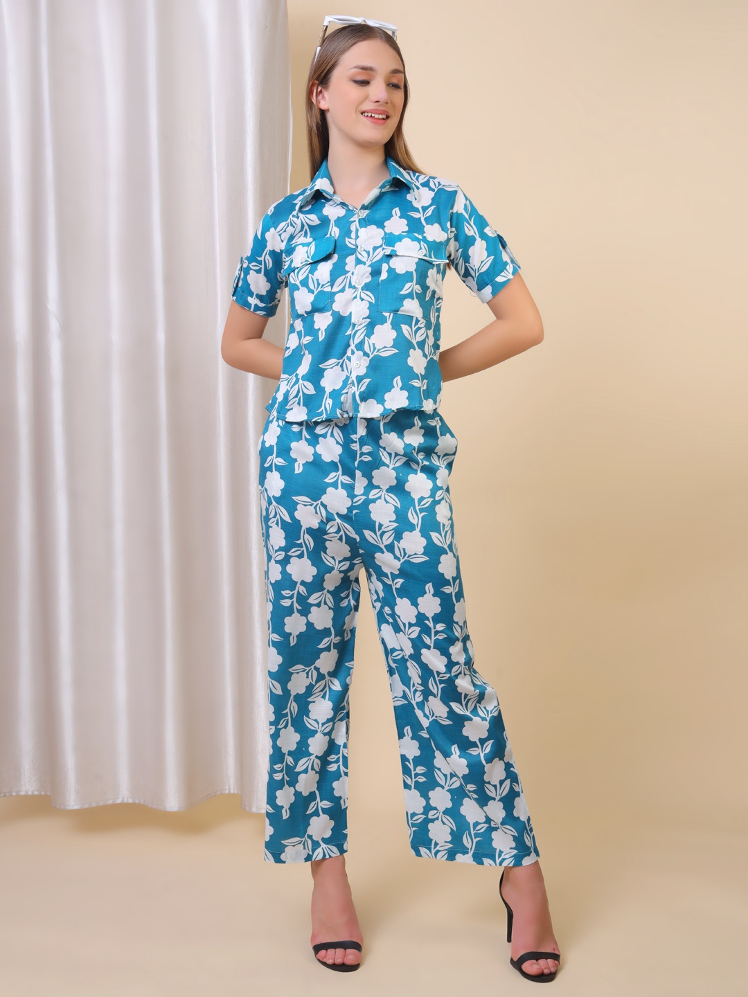 

Xivir Women Printed Shirt And Trousers Set, Blue