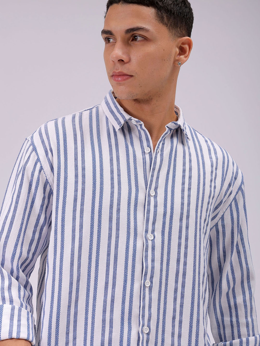 

The Indian Garage Co Men Relaxed Fit Striped Dobby Textured Resortwear Shirt, Navy blue