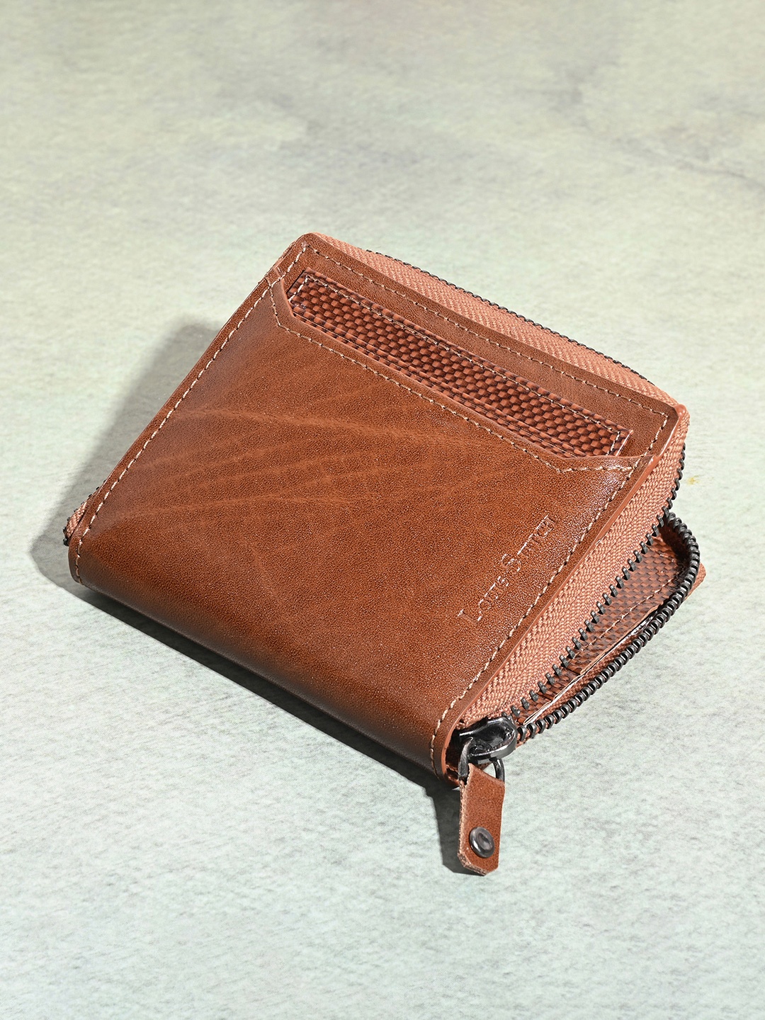 

Louis Stitch Handcrafted Spanish Leather Zip Lock Wallet for Men, Tan