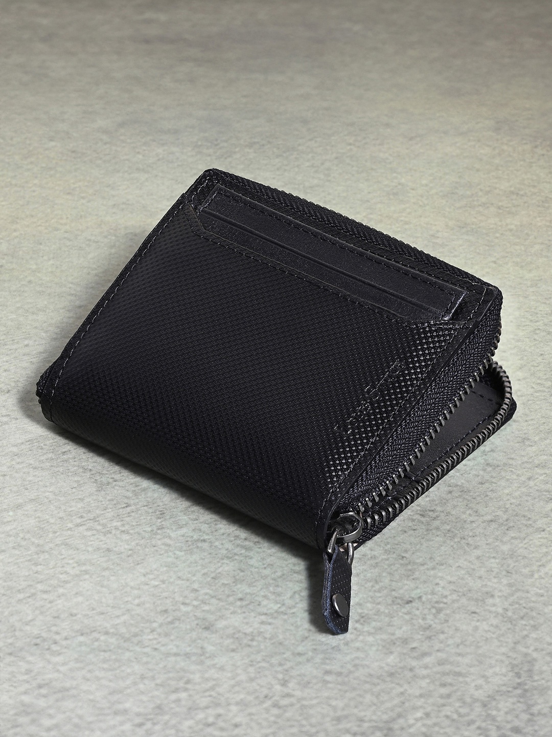 

Louis Stitch Handcrafted Spanish Leather Zip Lock Wallet for Men, Black
