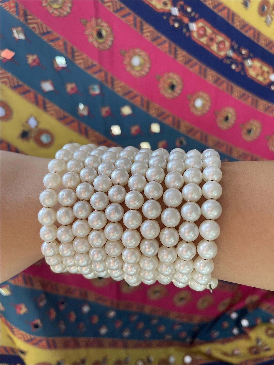 

ISHKAARA Spiral Beaded Layered Multistrand Bracelet, White