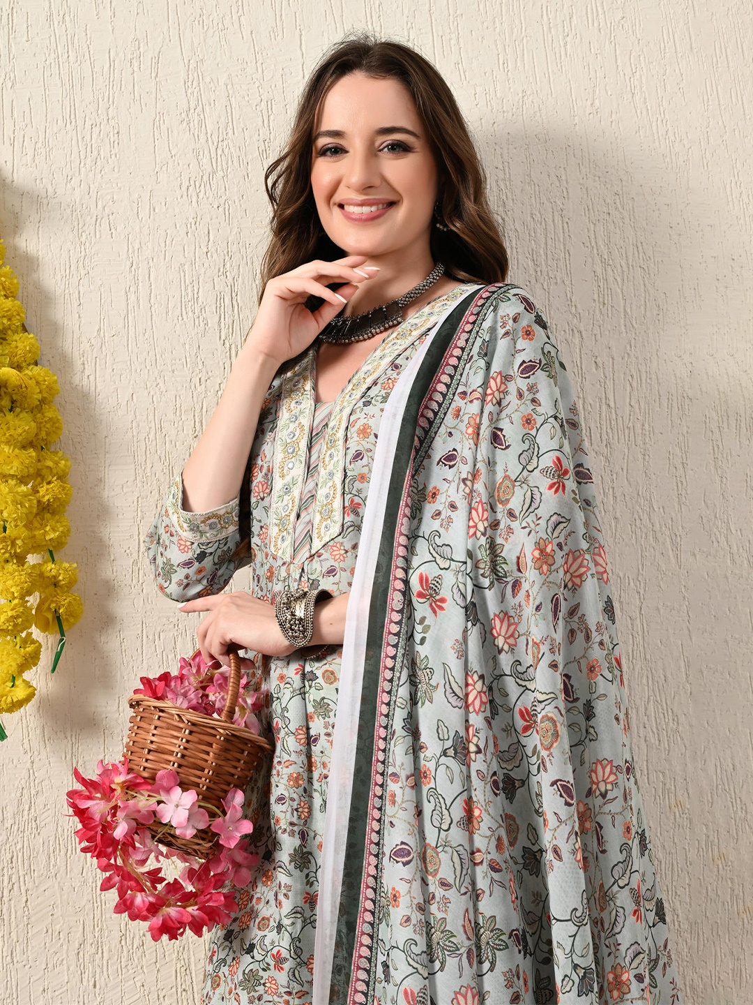 

KEOSA Floral Printed Mirror Work Straight Kurta With Trousers & Dupatta, Grey
