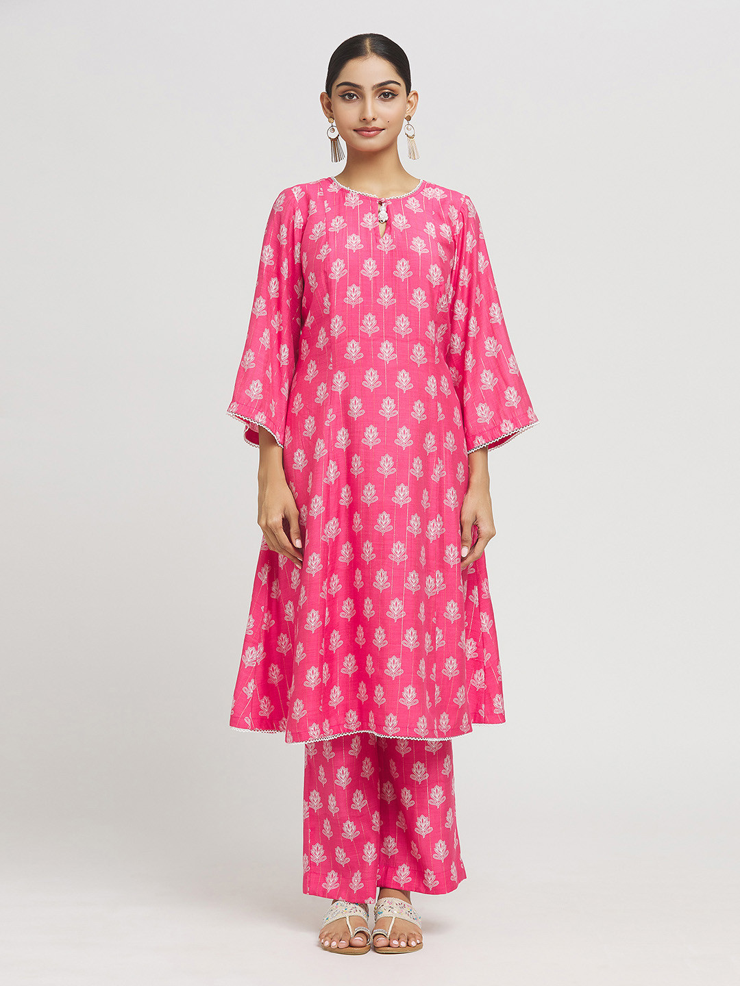 

Samyukta Singhania Floral Printed Regular A-Line Kurta with Trousers, Pink