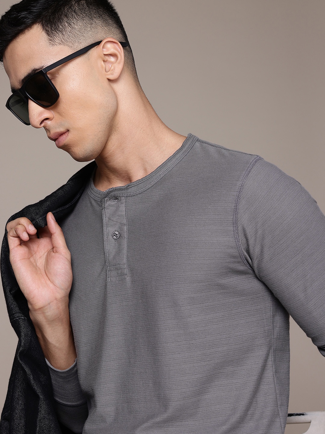 

The Roadster Lifestyle Co. Self Design Henley Neck T-shirt, Grey
