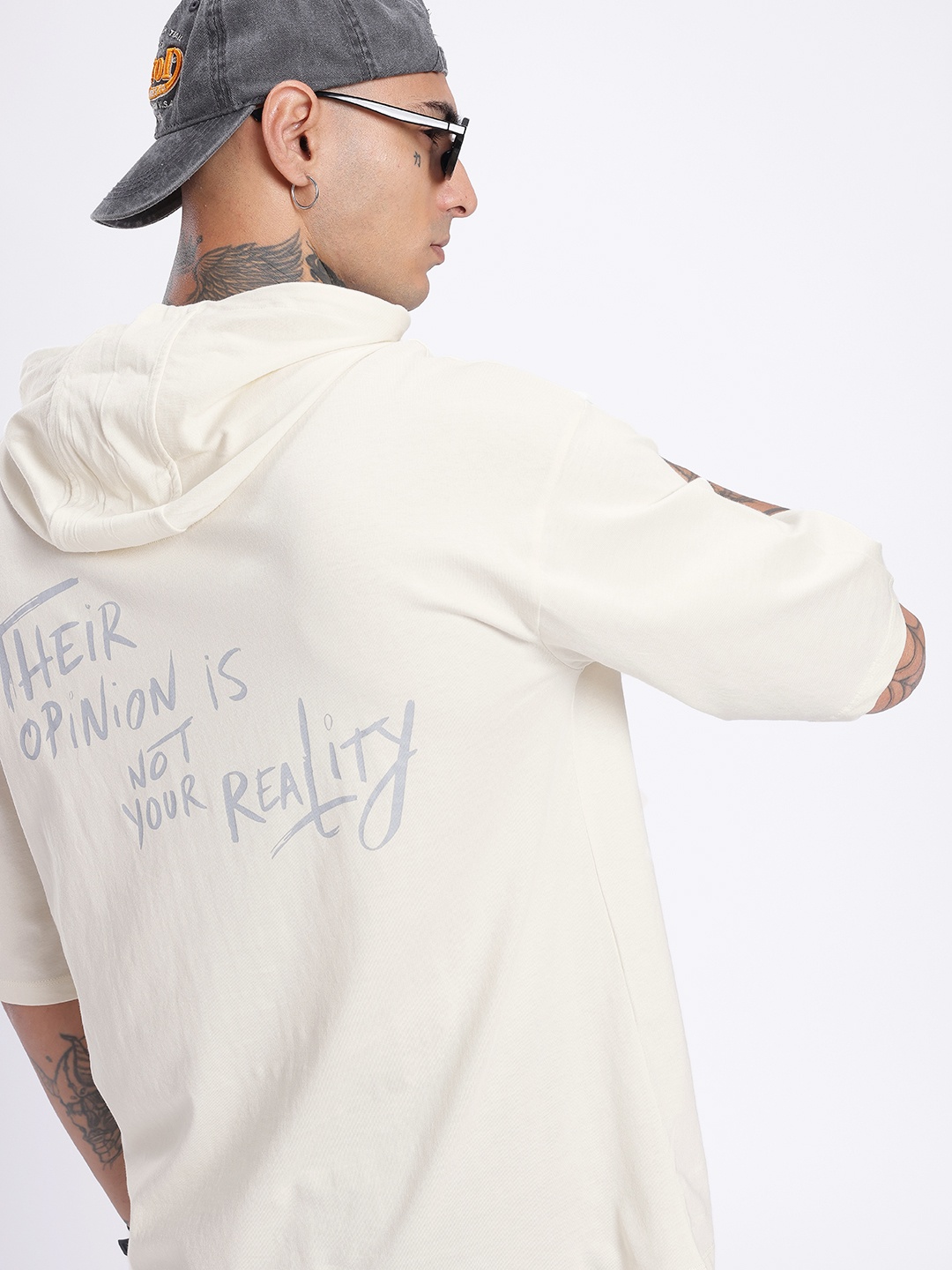

glitchez Street Vibe Typography Printed Hooded Relaxed Fit T-shirt, Off white