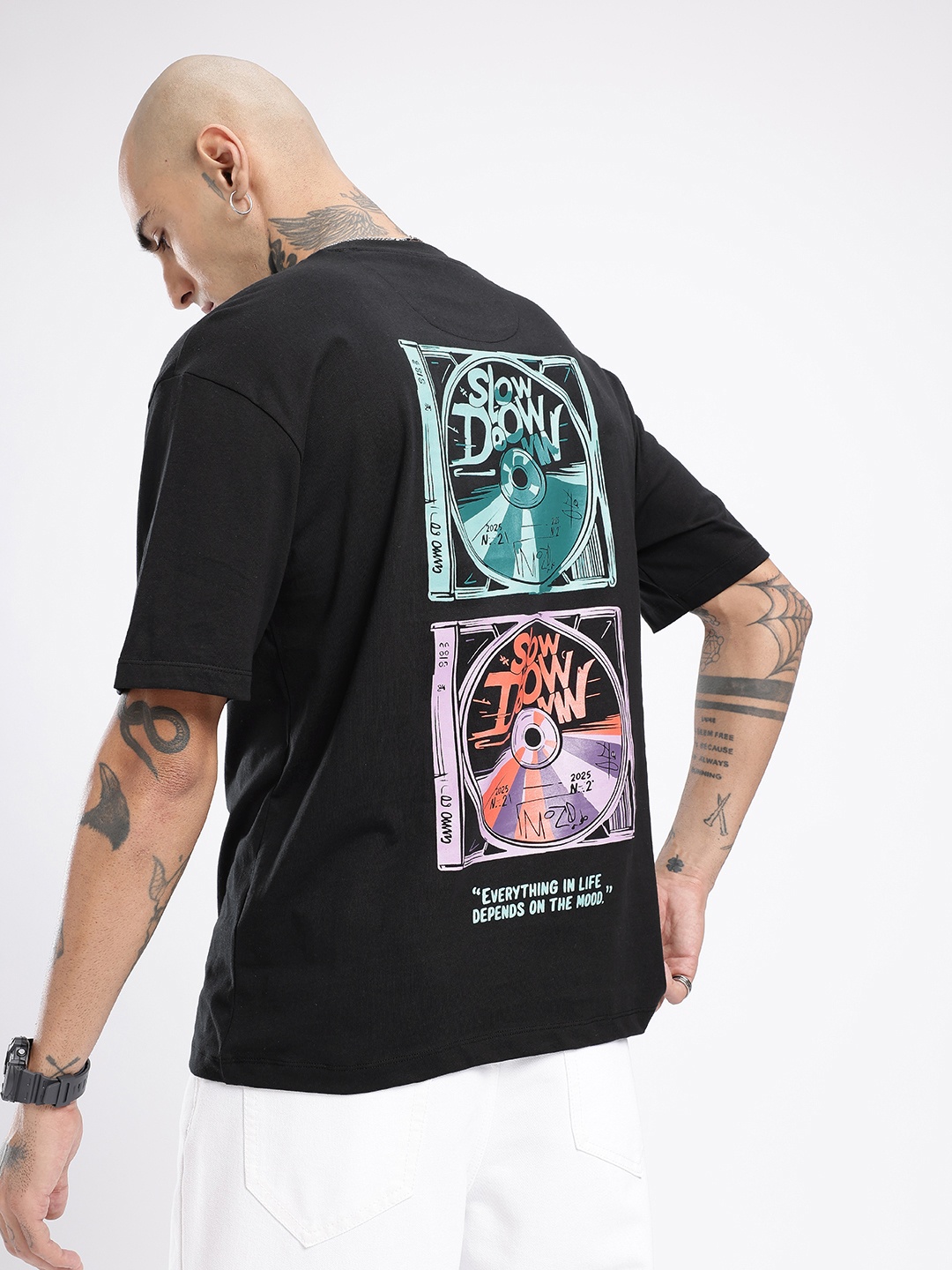 

glitchez Classic Cool Graphic Printed Relaxed Fit T-shirt, Black
