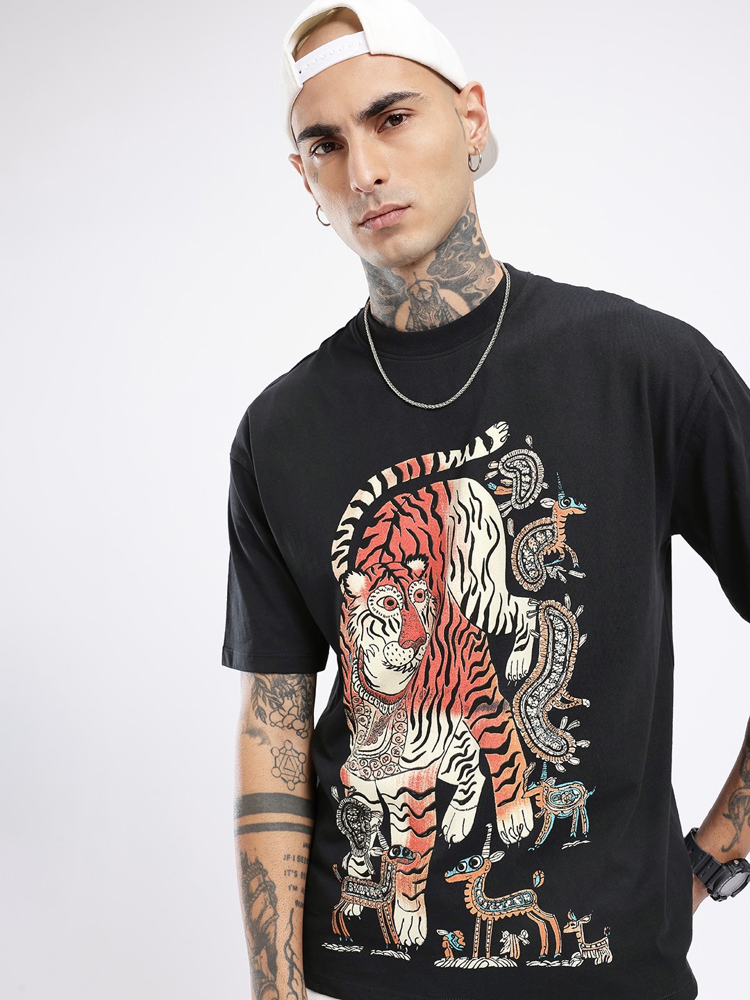 

glitchez Urban Cool Graphic Printed Relaxed Fit T-shirt, Black