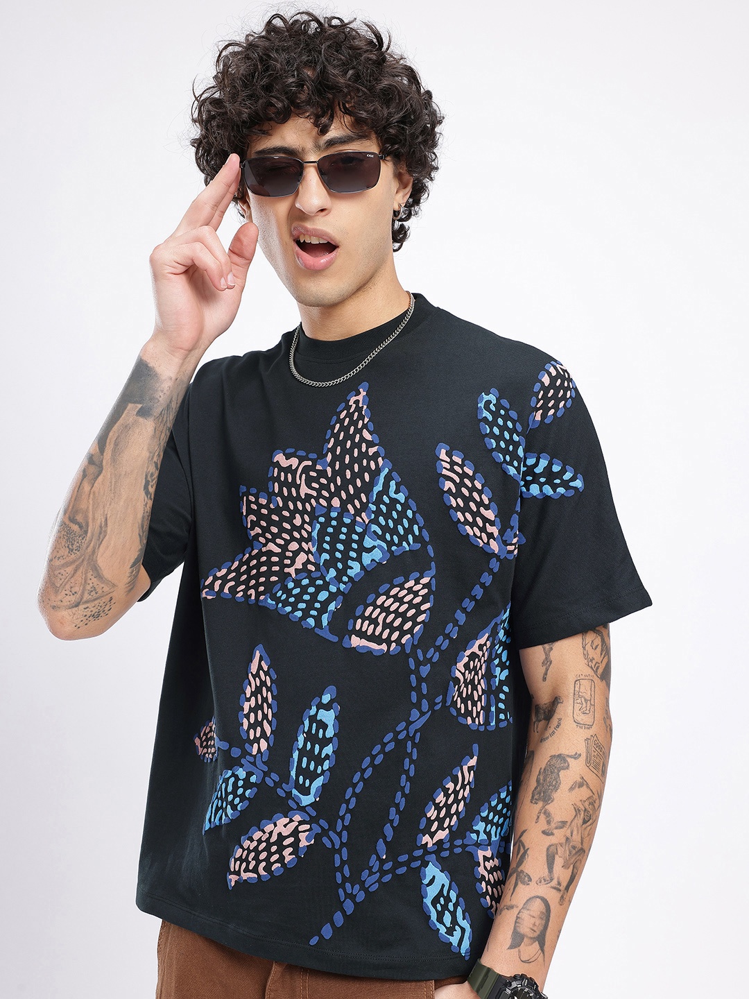 

glitchez Trend Setter Vibes Kantha Design Printed Oversized T-shirt, Black