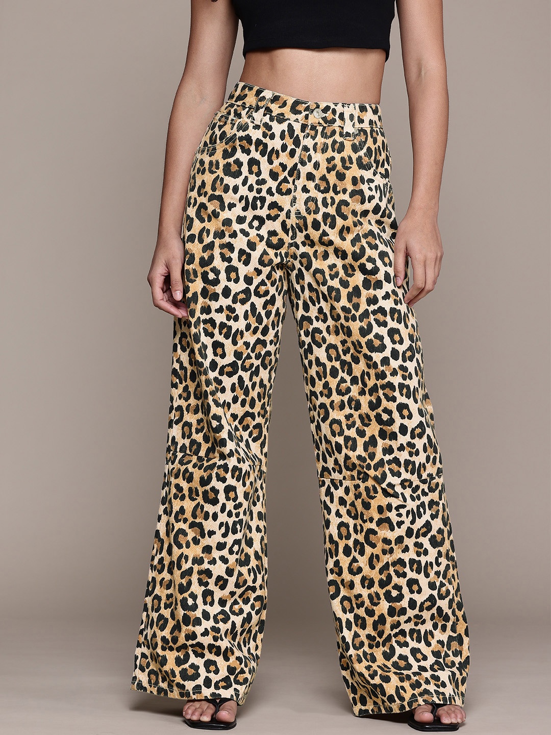 

MANGO Women Cotton Animal Printed Baggy Fit Jeans, Beige