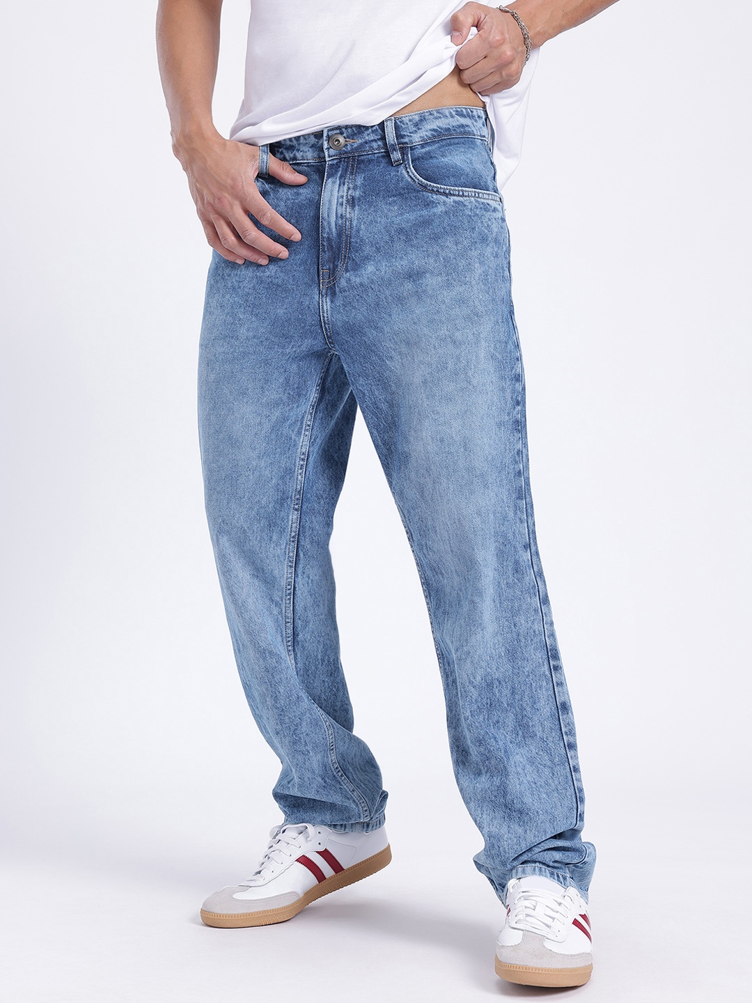

glitchez Men Elevated Essentials Washed Effect Straight Fit Jeans, Blue