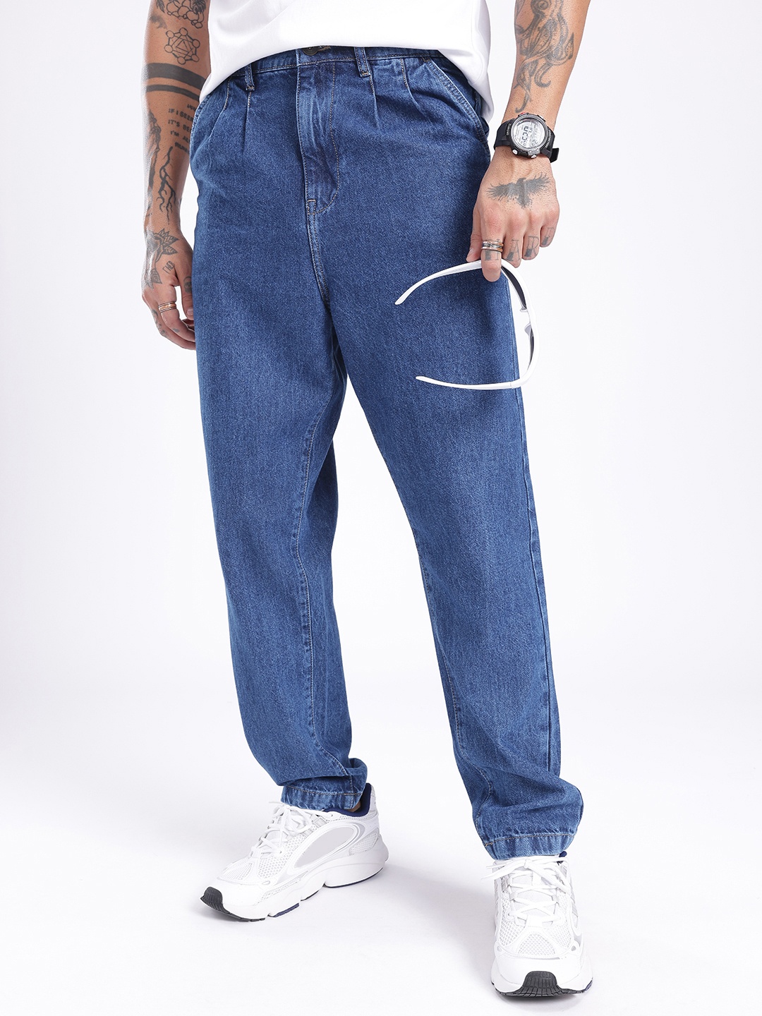 

glitchez Men Street Savvy Loose Cropped Fit Pleated Jeans, Blue