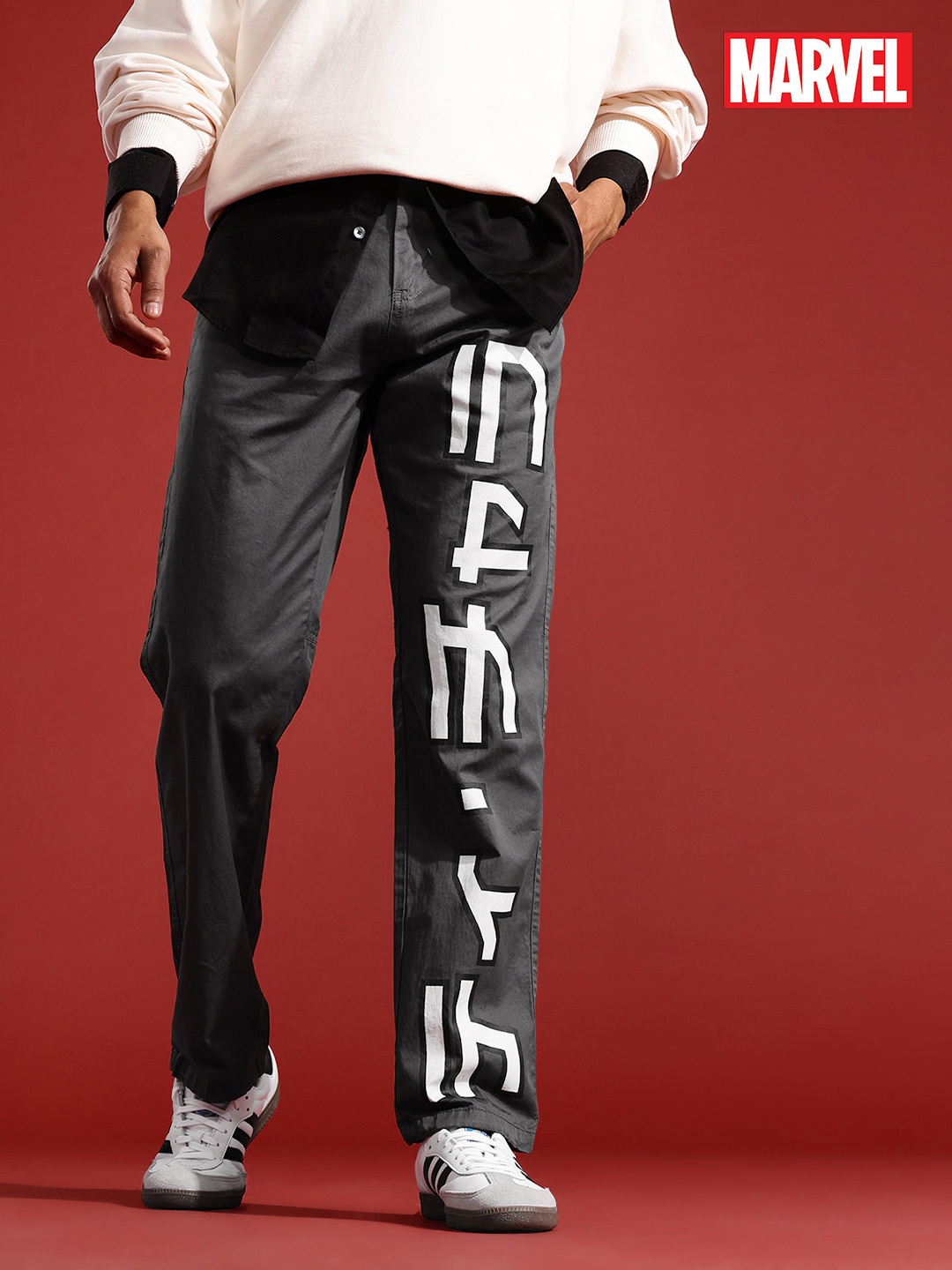 

MARVEL STREET Men Printed Pure Cotton Trousers, Grey