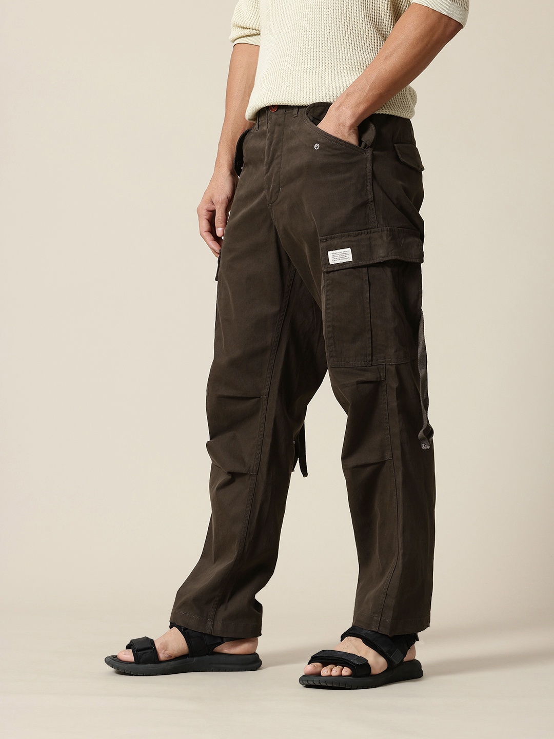

Mr Bowerbird Men Smart Loose Fit Easy Wash Cargos Trousers, Brown