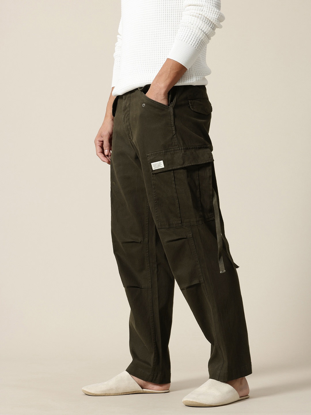 

Mr Bowerbird Men Smart Loose Fit Easy Wash Cargos Trousers, Olive