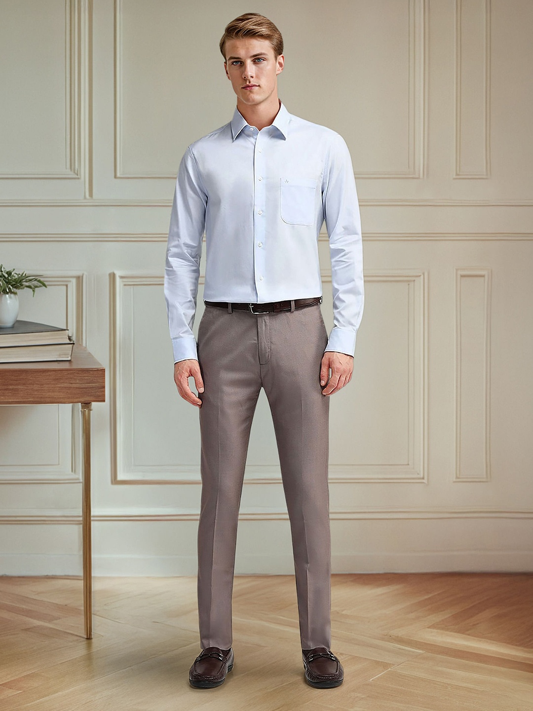 

Arrow Men Manhattan Spread Collar Solid Cotton Slim Fit Formal Shirt, Blue