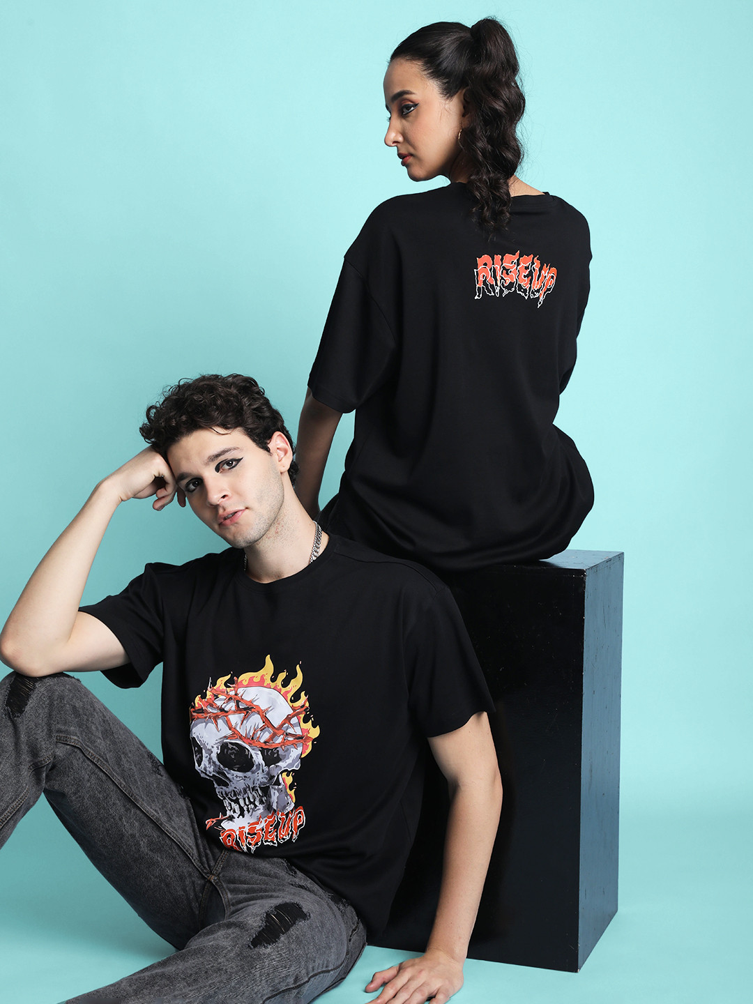 

Bene Kleed Men Printed Drop-Shoulder Sleeves T-shirt, Black