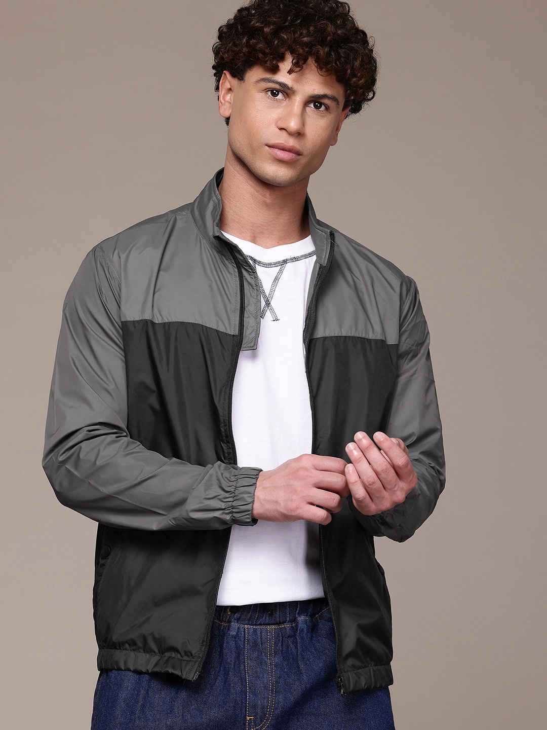 

Roadster The Lifestyle Co Colourblocked Tailored Jacket, Black