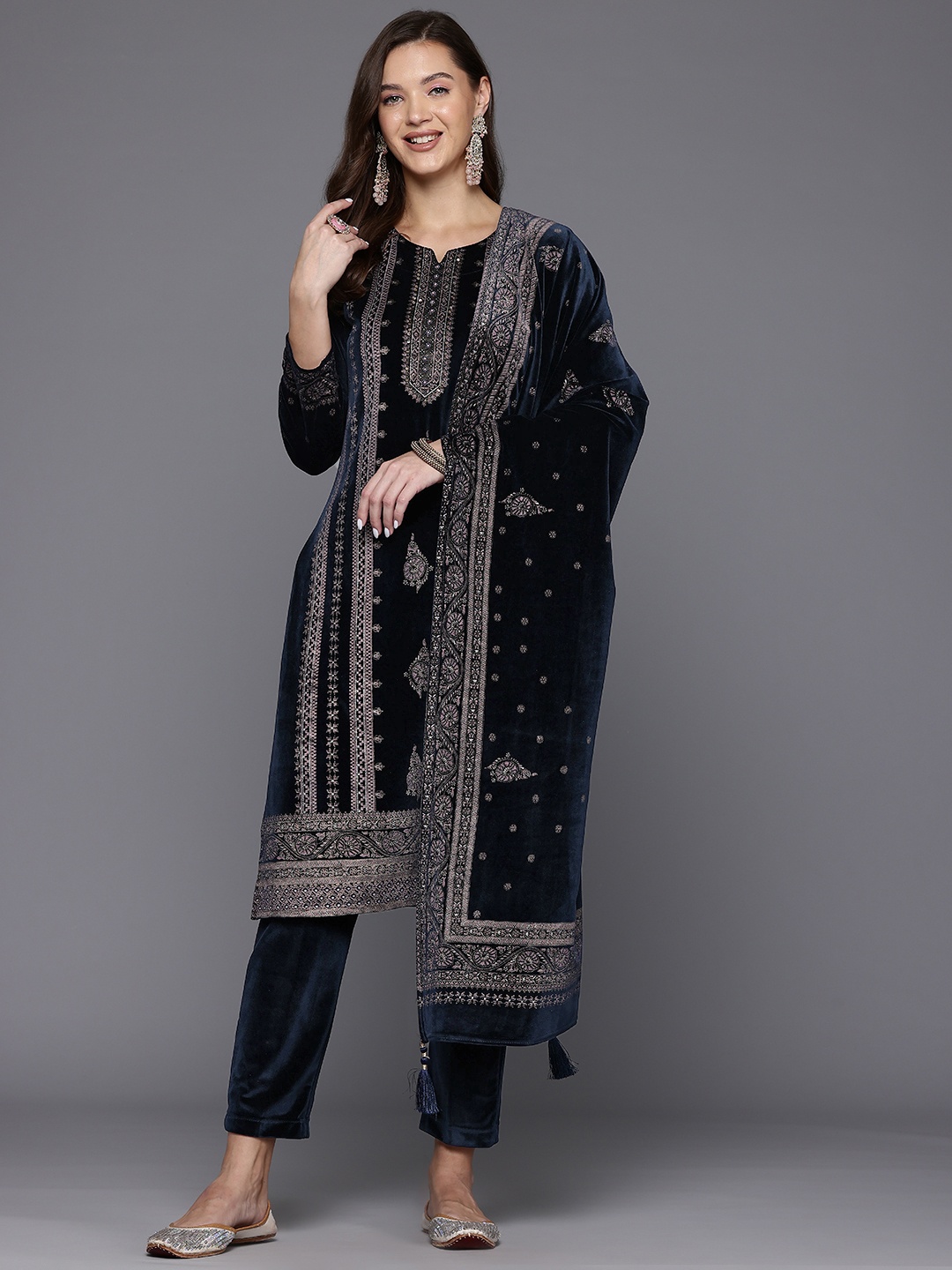 

Cayman Ethnic Motifs Sequinned Pure Wool Kurta With Trousers & Dupatta, Navy blue