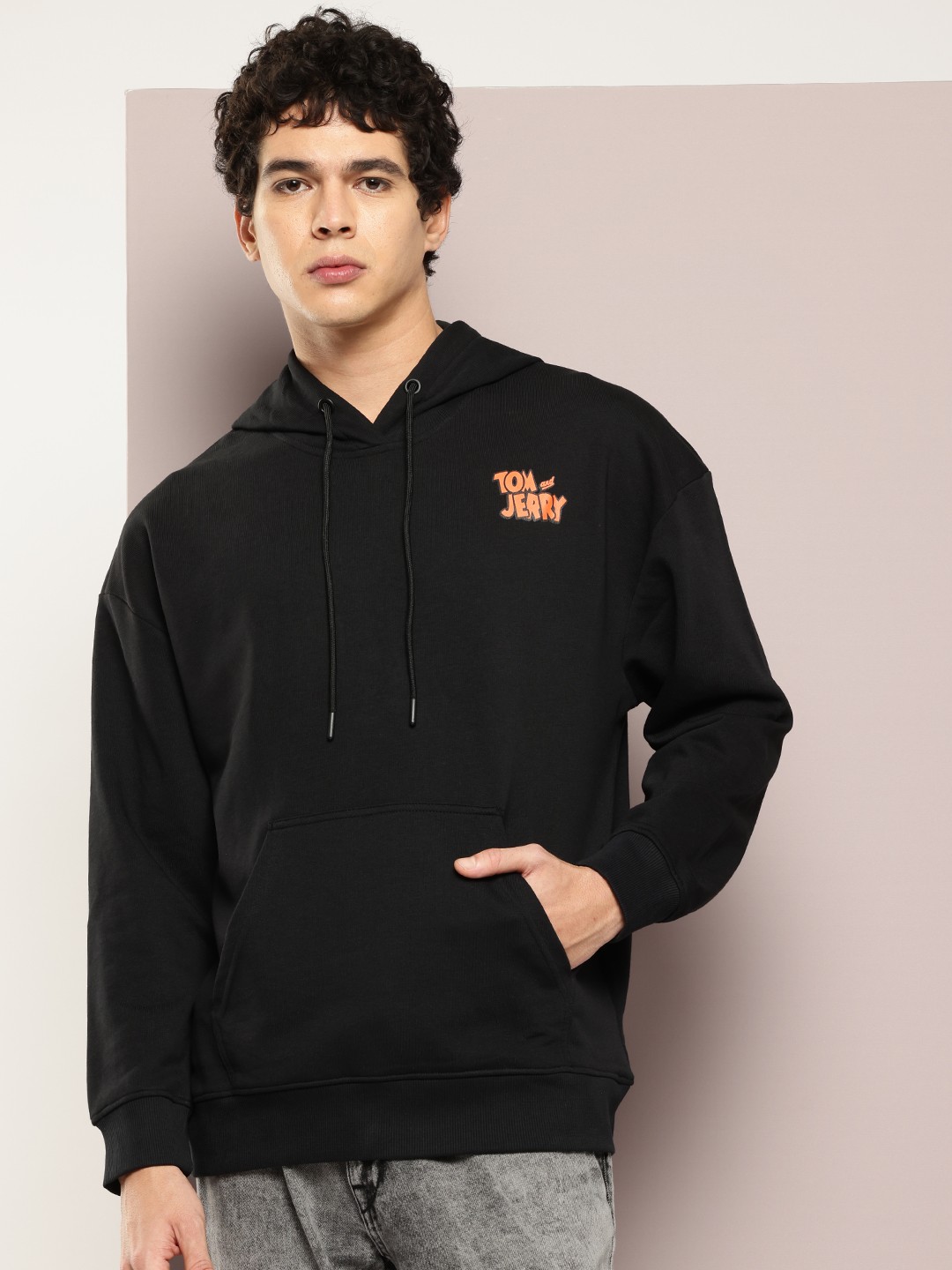

Kook N Keech Men Tom & Jerry Printed Hooded Sweatshirt, Black