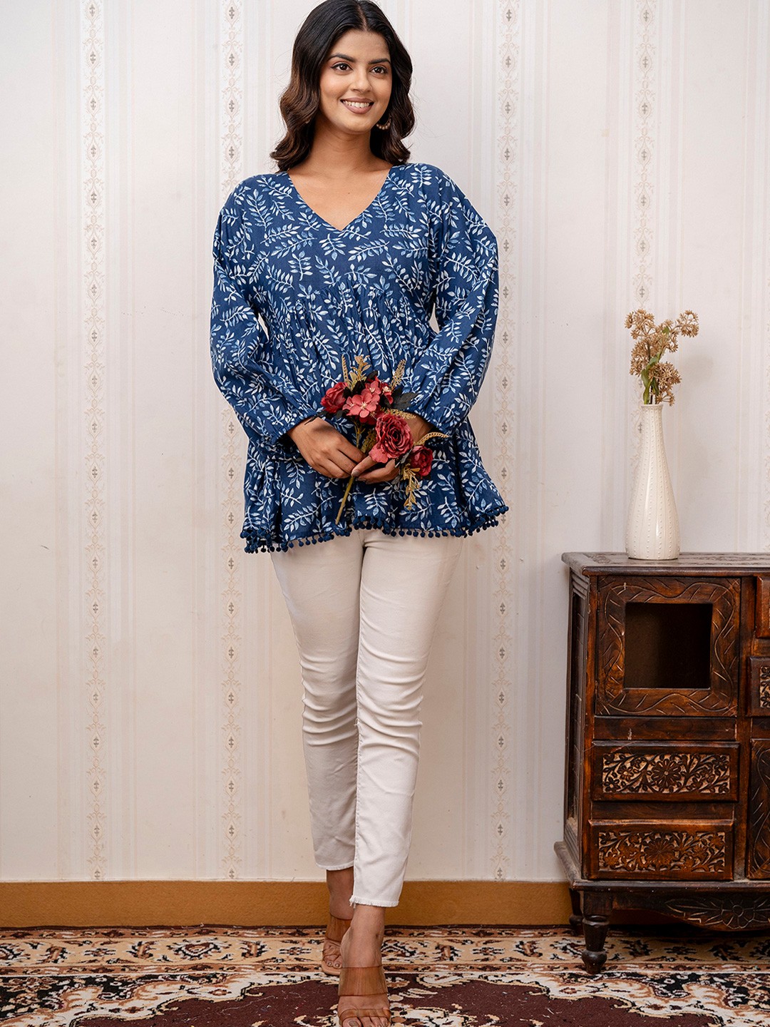 

Nayo Printed Tunic, Navy blue