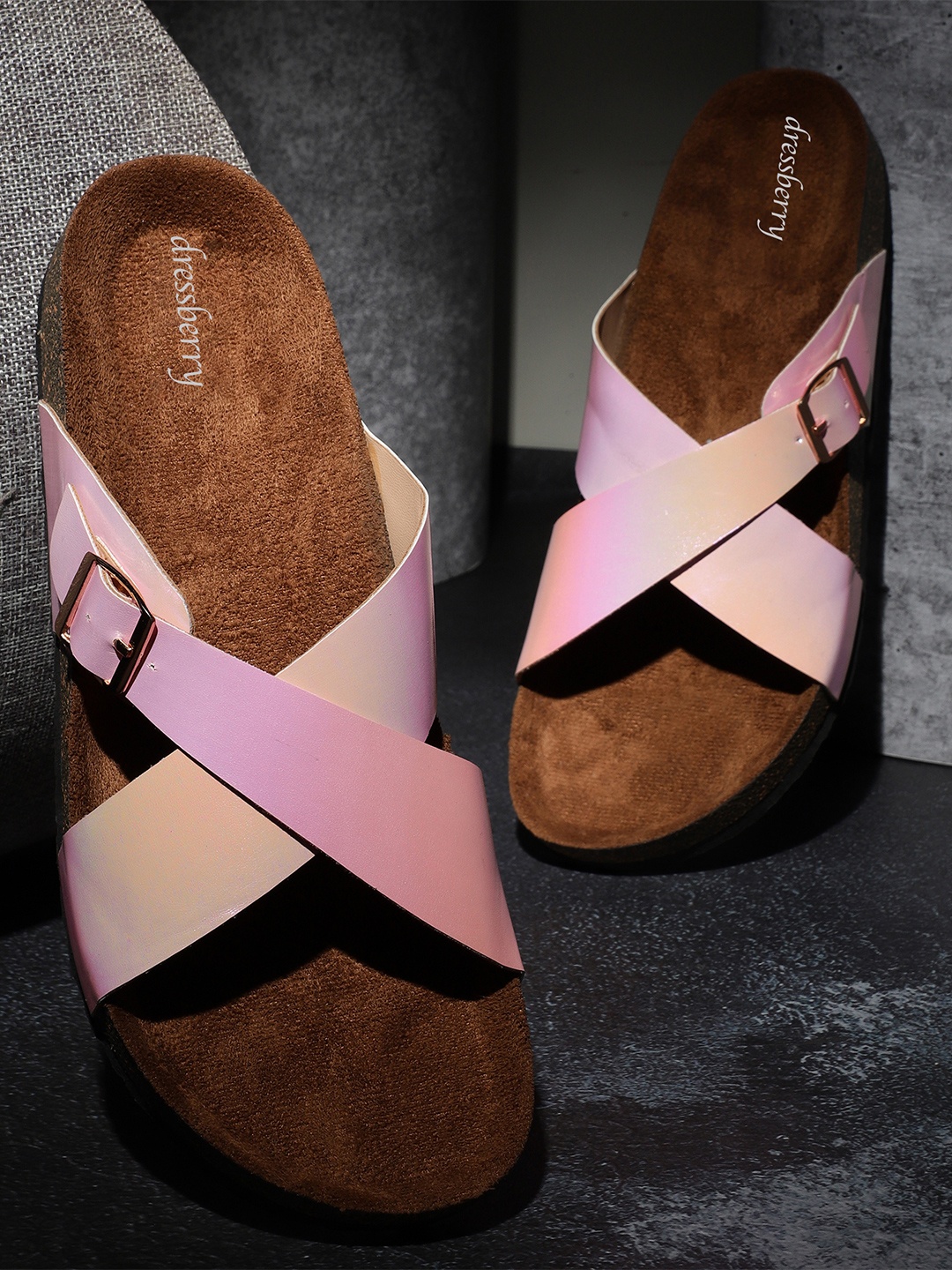 

DressBerry Women Open Toe Flats with Buckles, Pink