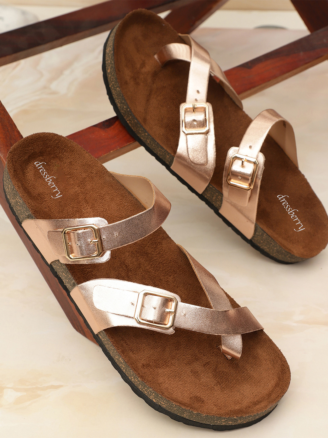 

DressBerry Women Open Toe Flats with Buckles, Gold