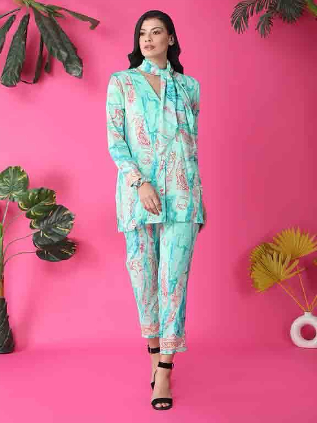 

KWEEN Printed V-Neck Long Sleeves Top With Trouser With Tie Scarf, Green