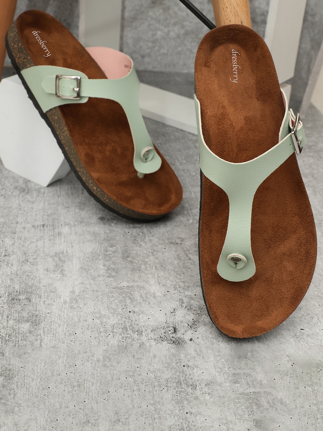 

DressBerry Women T-Strap Flats with Buckles, Green