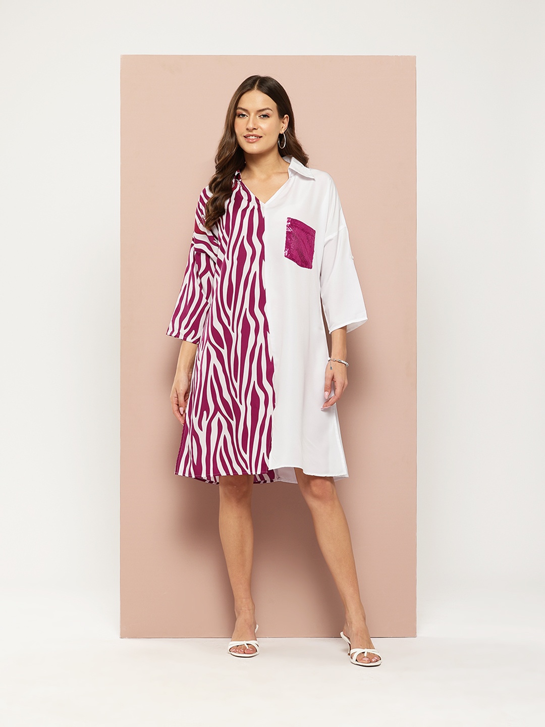 

Qurvii Animal Print Crepe Shirt Dress, White