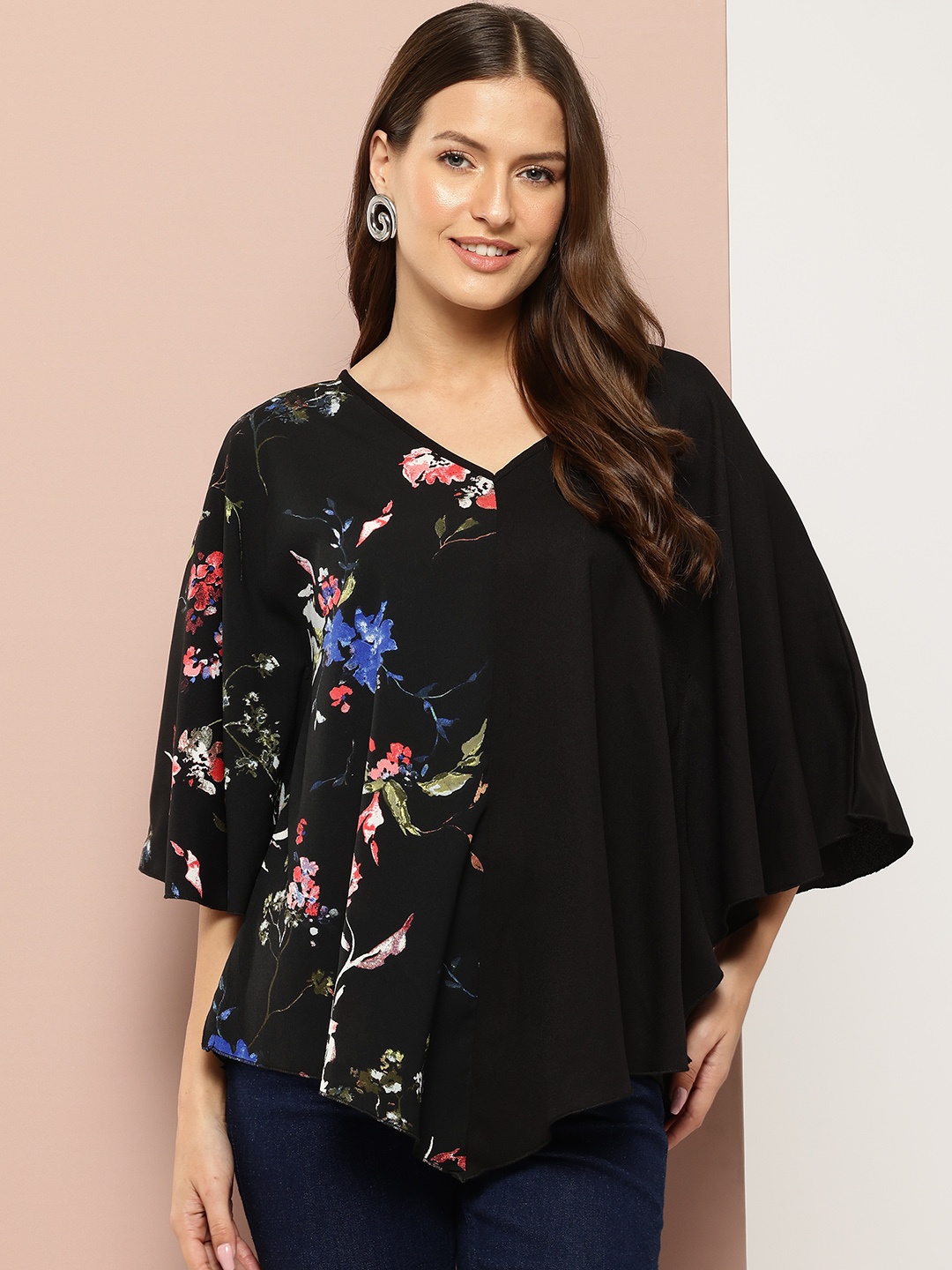 

Qurvii Floral Printed Kaftan Top, Black
