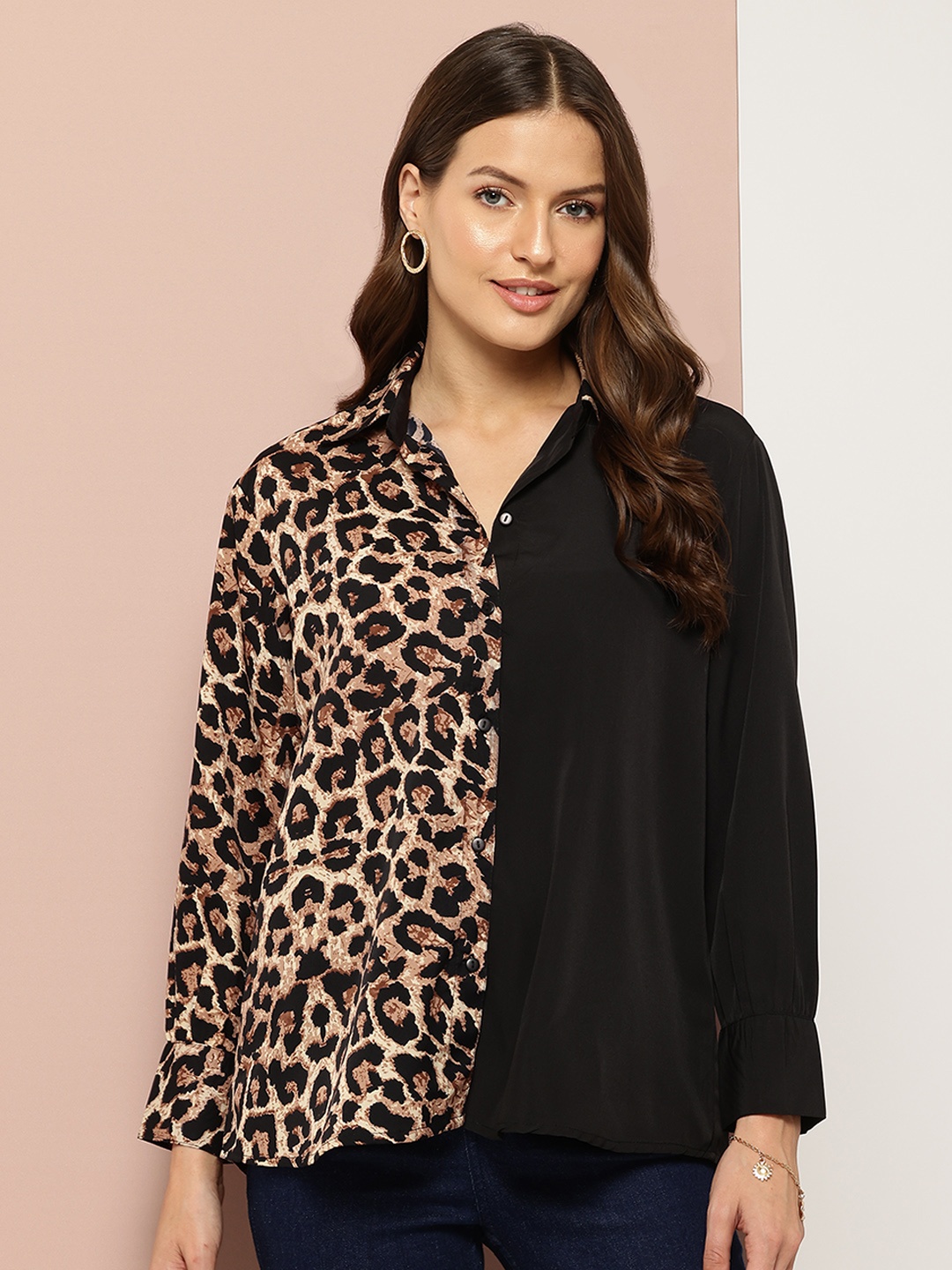 

Qurvii Women Comfort Animal Opaque Printed Longline Casual Shirt, Black