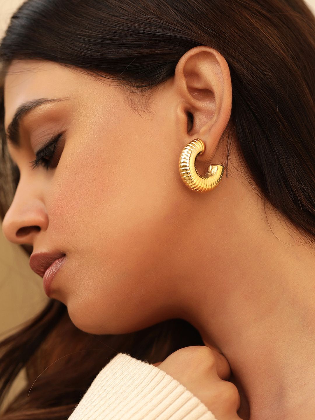 

Rubans 18K Gold-Plated Textured Crescent Hoop Earrings