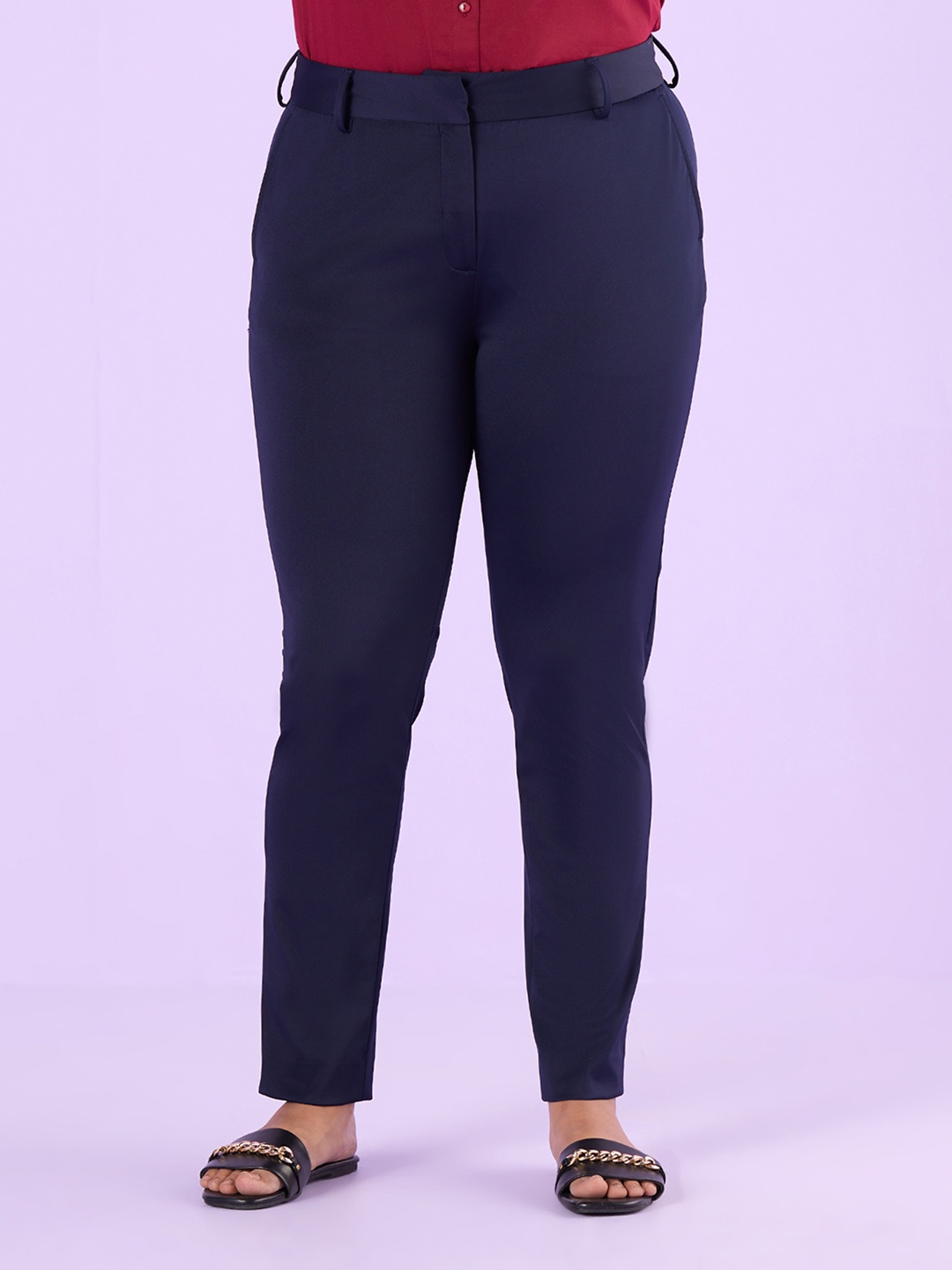 

Big Hello - The Plus Life Women Trousers, Black
