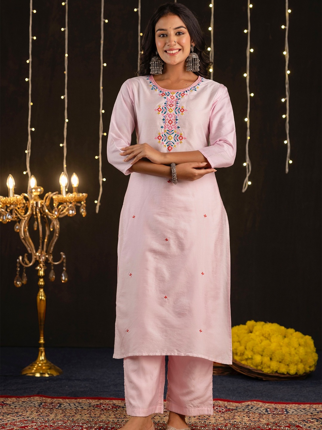 

Kohsh Floral Embroidered Straight Kurta, Pink