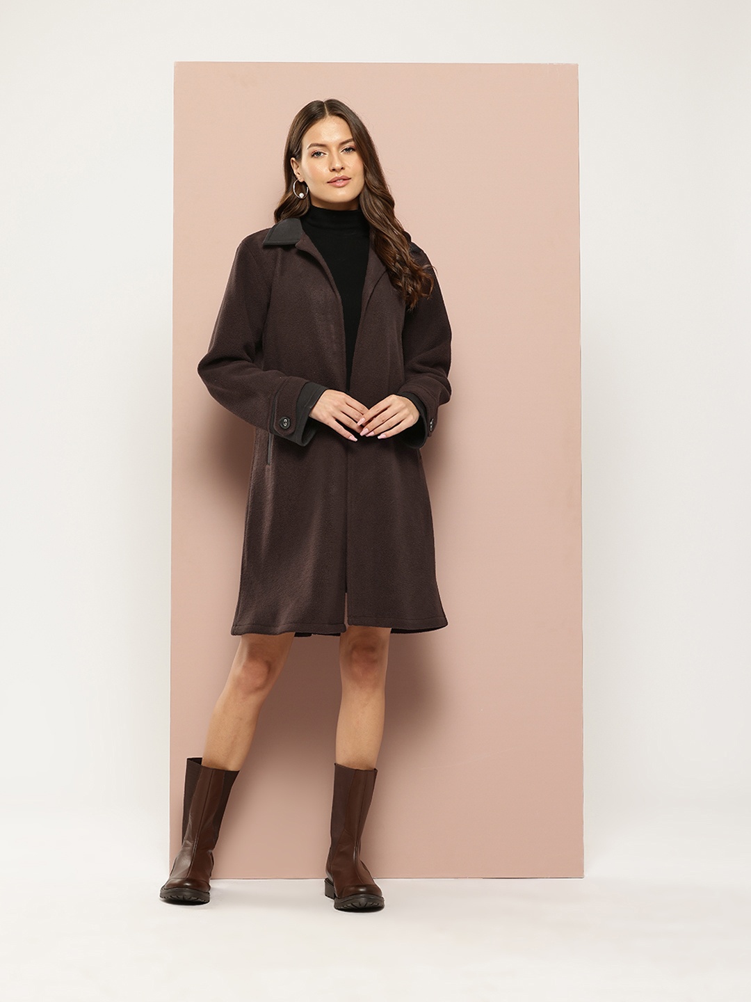 

Qurvii Front-Open Pea Coat, Brown