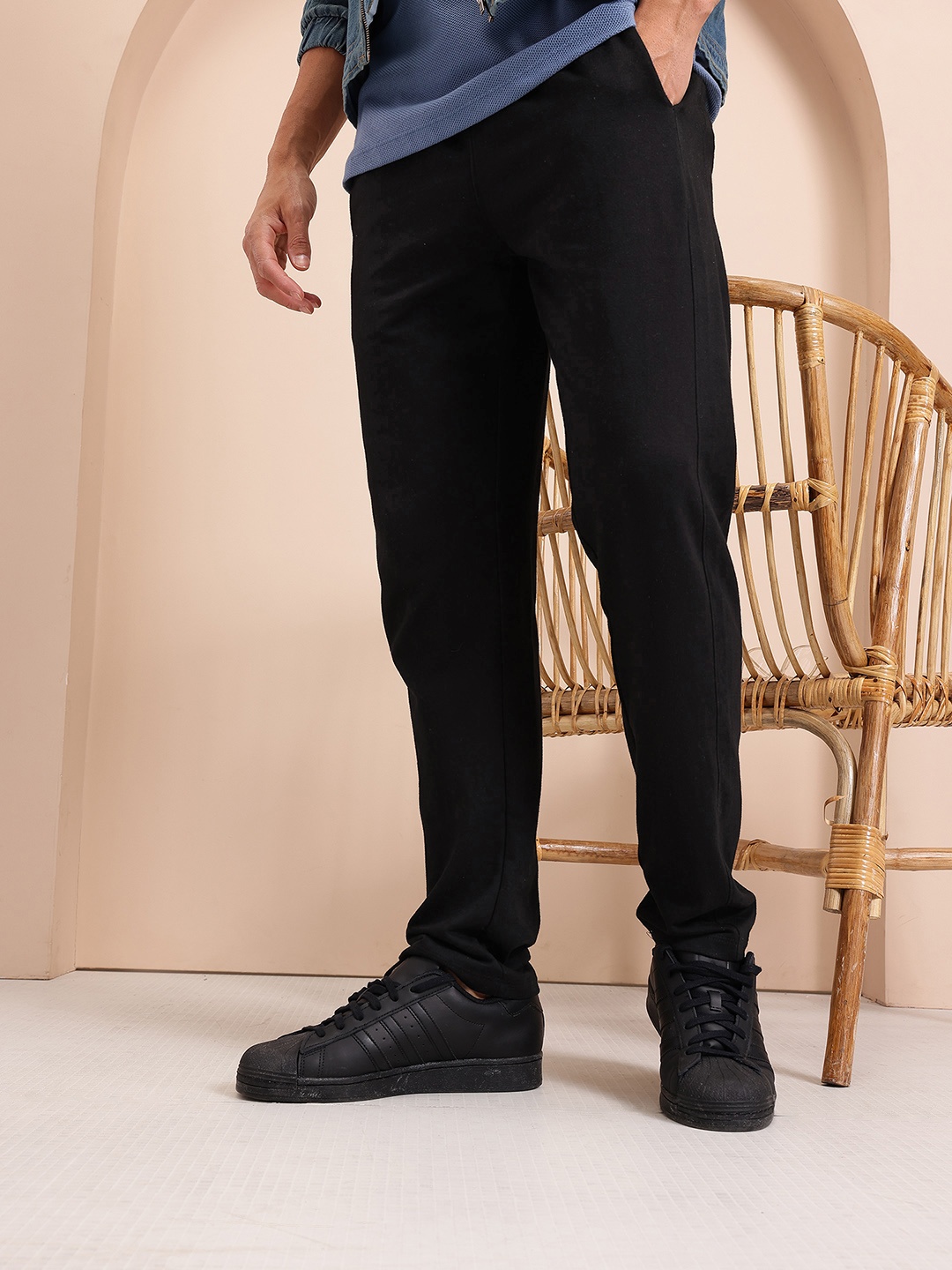 

Mast & Harbour Men Mid-Rise Regular Fit Track Pants, Black