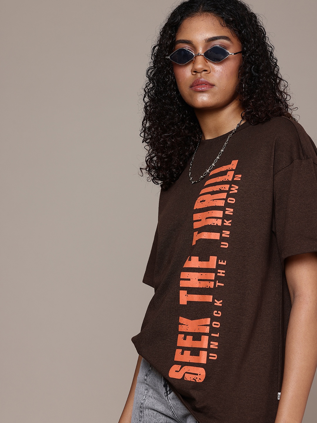 

The Roadster Life Co. Typography Printed Drop-Shoulder Sleeves Oversized T-shirt, Coffee brown