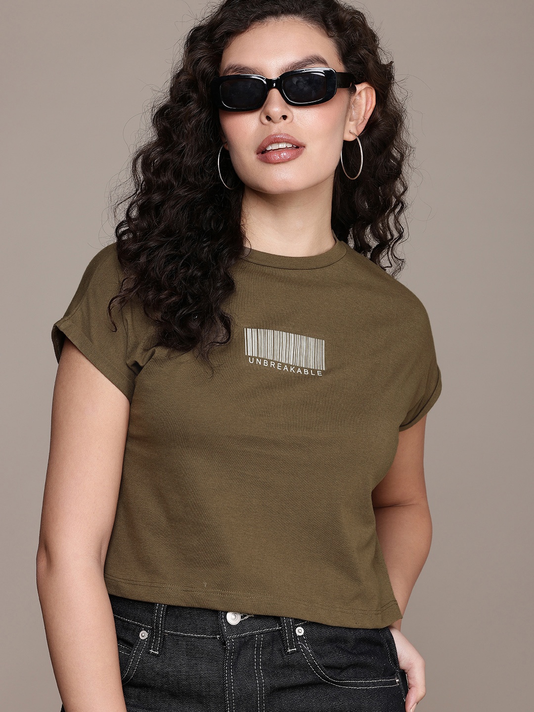 

The Roadster Life Co. Extended Sleeves Crop T-shirt, Olive