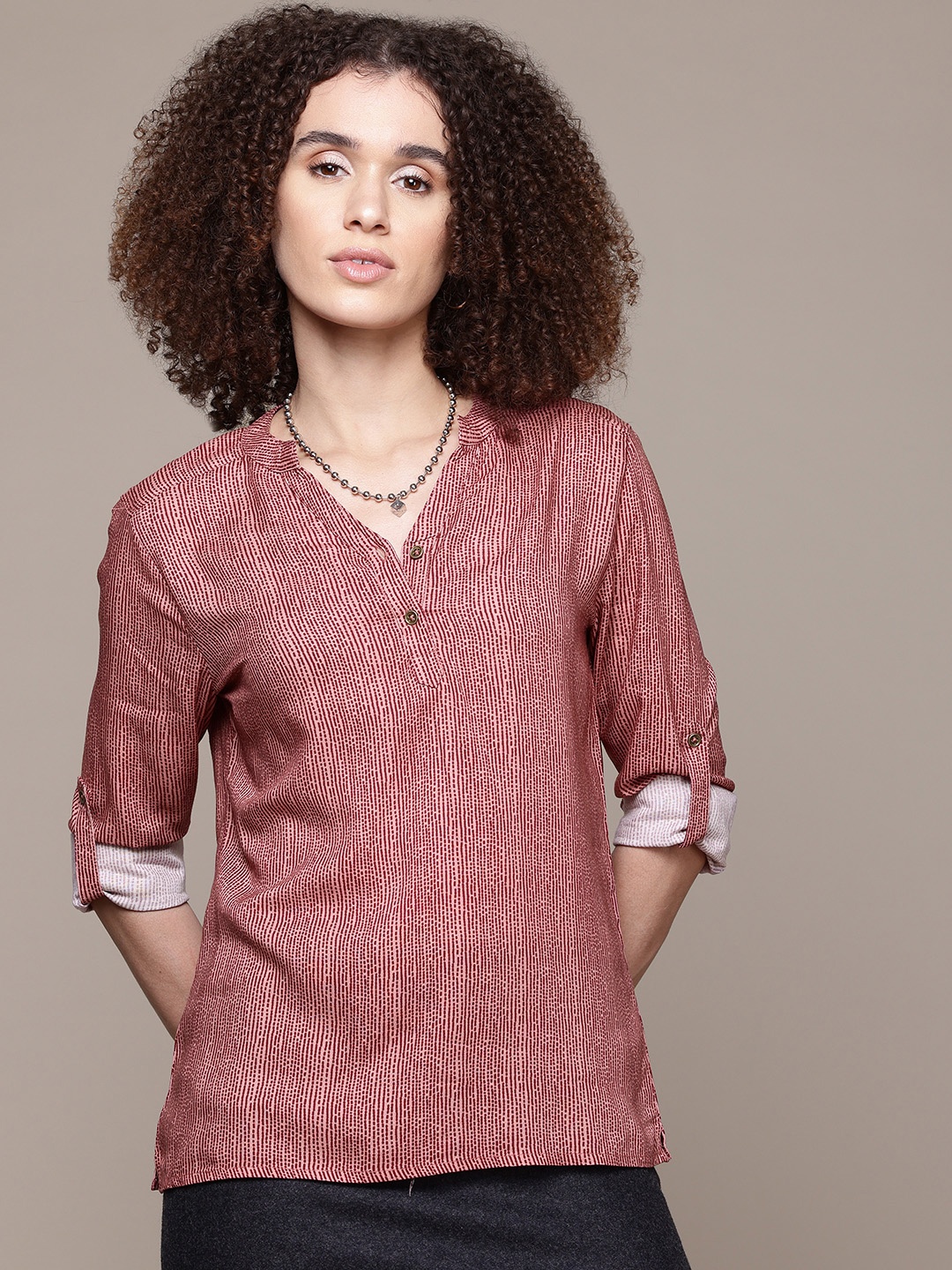

Roadster Print Mandarin Collar Roll-Up Sleeves Shirt Style Top, Maroon