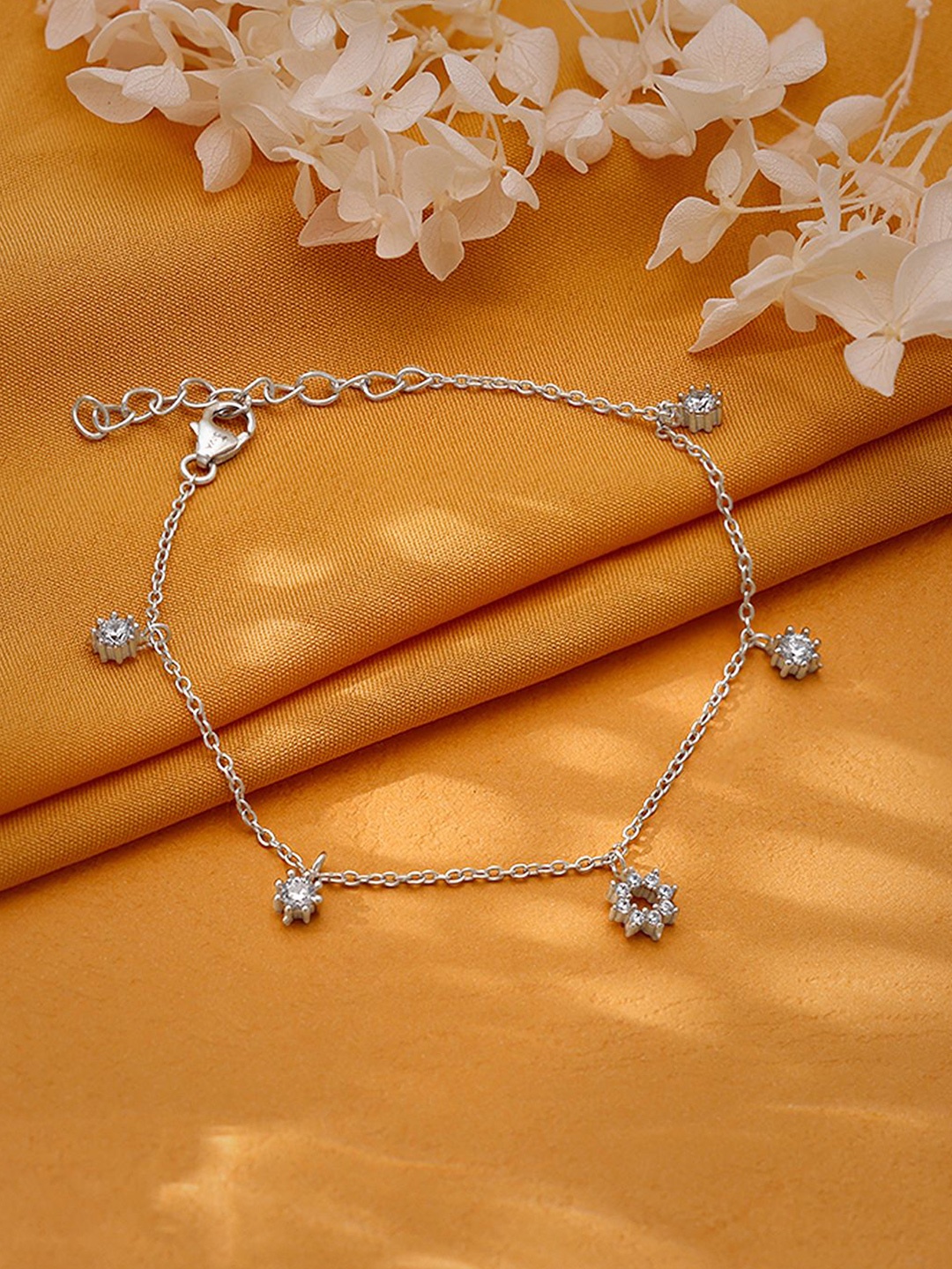 

GIVA 925 Sterling Silver Rhodium-Plated Flower Charm Bracelet