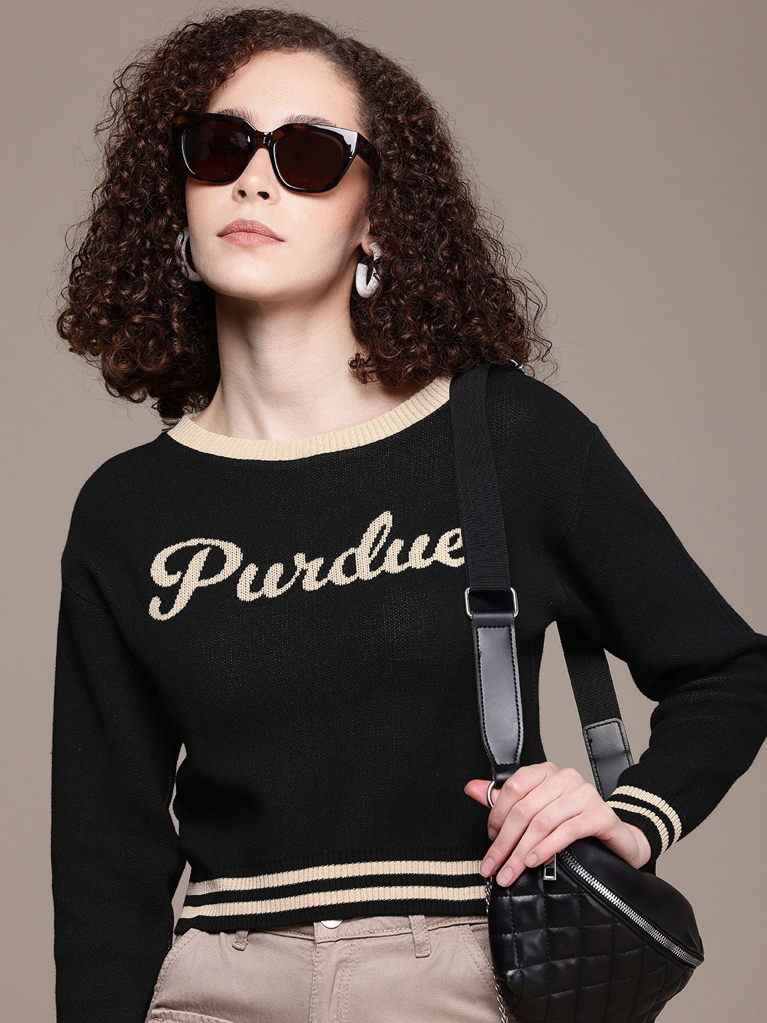 

Roadster Typography Crop Pullover, Black