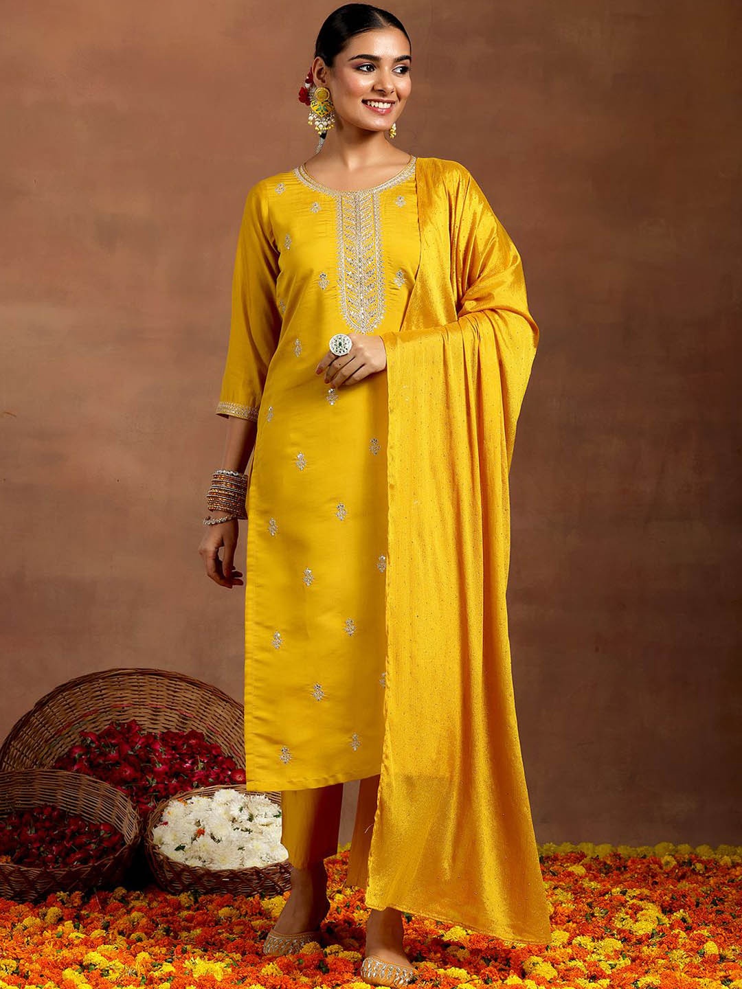 

Libas Floral Embroidered Sequinned Kurta with Trouser & Dupatta, Yellow