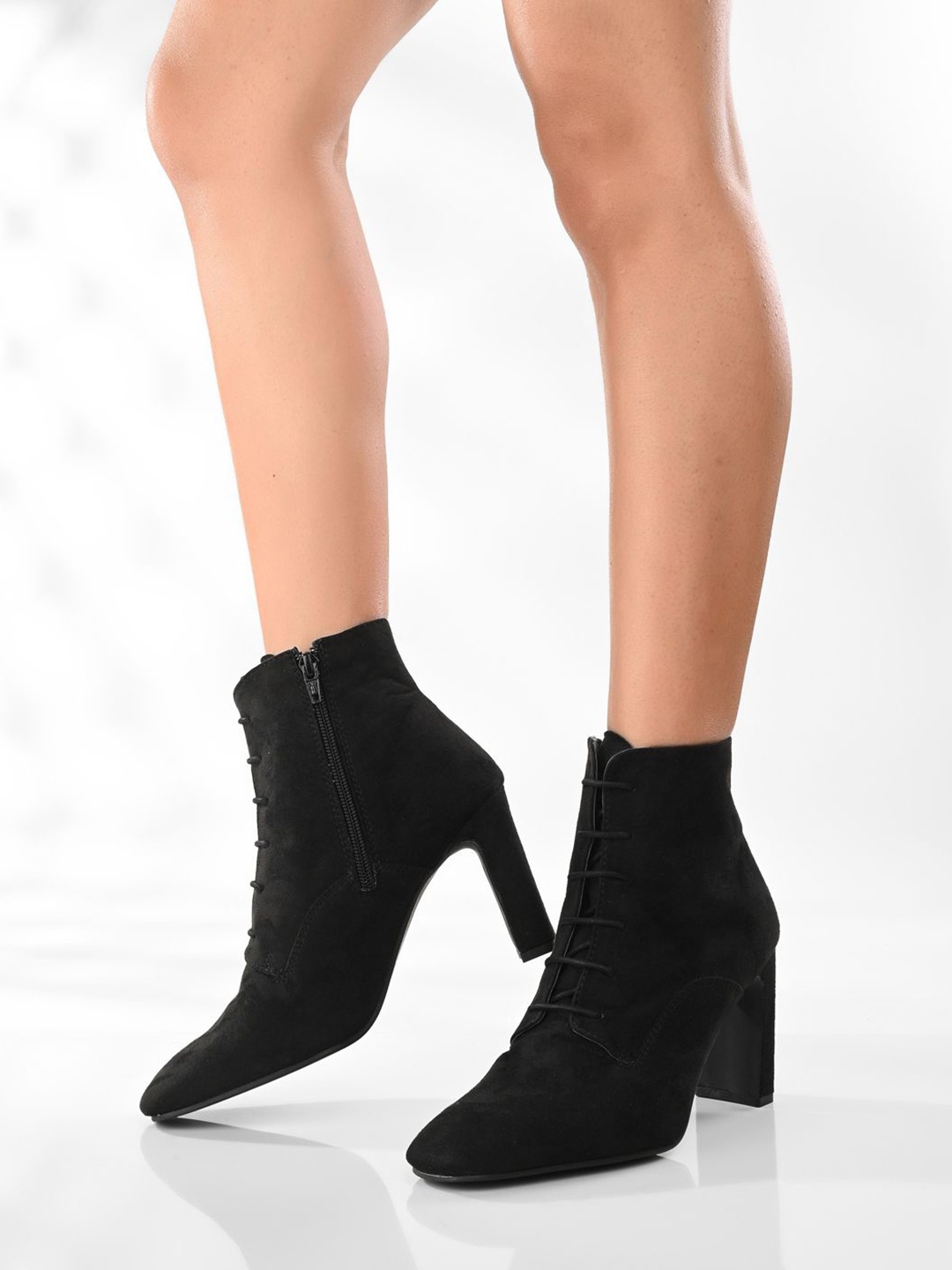 

ADORLY Women Block-Heeled Regular Boots, Black